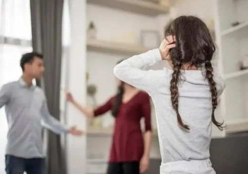 厦门出轨取证：夫妻共同财产父母能继承吗